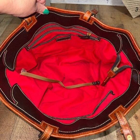 Dooney & Bourke Saffiano Leather Leisure Shopper - Picture 12 of 15